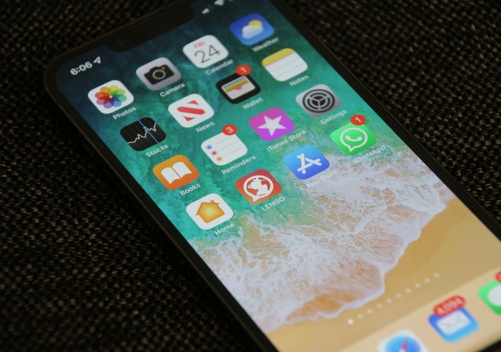iPhone Apple lança iOS 16.4.1 para corrigir bugs e falhas de segurança