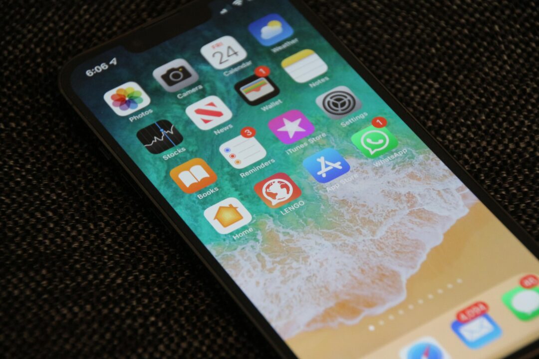 iPhone Apple lança iOS 16.4.1 para corrigir bugs e falhas de segurança