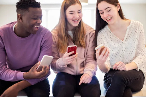DNE lança carteira de estudante digital