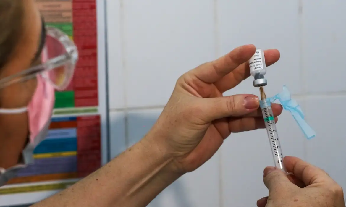 A vacinação chega a Natal em um momento no qual a cidade já enfrentou 463 casos de arboviroses apenas em 2024. (Foto: Fabio Rodrigues - Pezzobom / Agência Brasil)