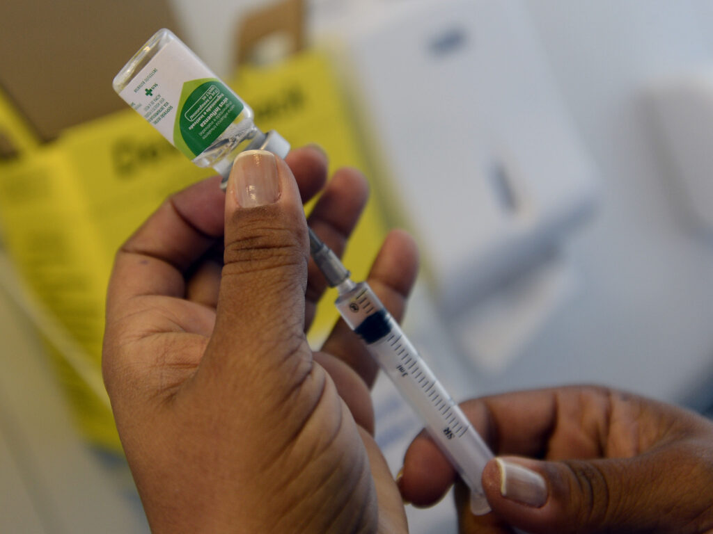 Campanha nacional de vacinação contra a gripe é antecipada em 2024 (Foto: Tânia Rêgo / Agência Brasil)