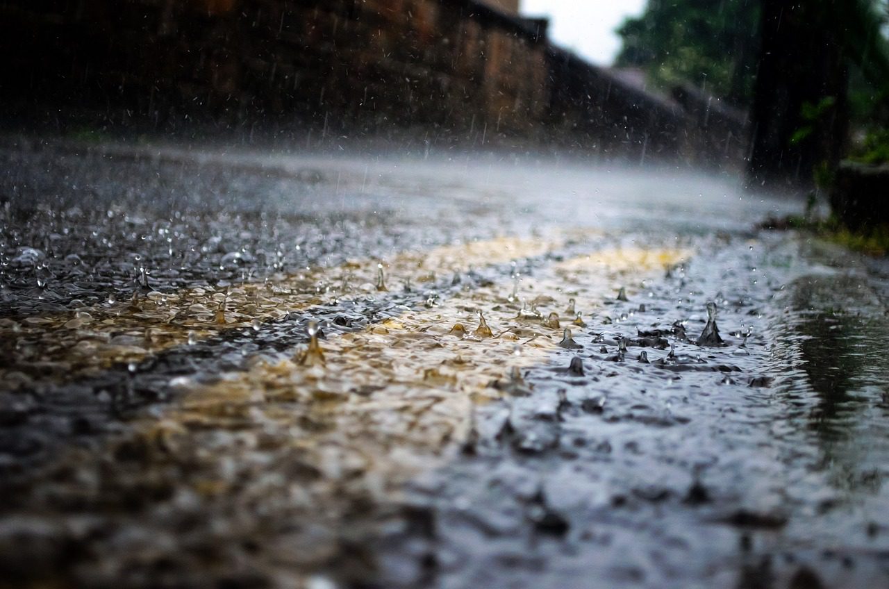 O início da semana promete ser chuvoso em diversas capitais do Nordeste. Teresina e cidades maranhenses lideram as previsões com chuvas fortes (Foto: Pixabay)