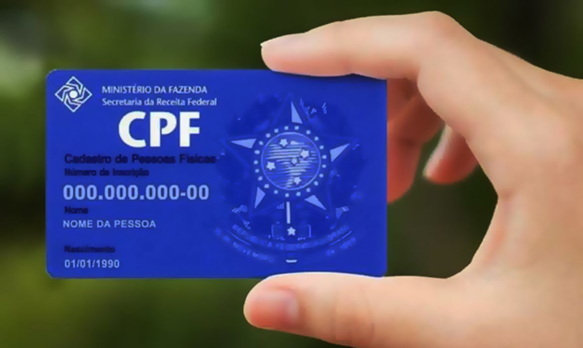 O Cadastro de Pessoas Físicas (CPF) é um banco de dados gerenciado pela Receita Federal do Brasil (RFB)