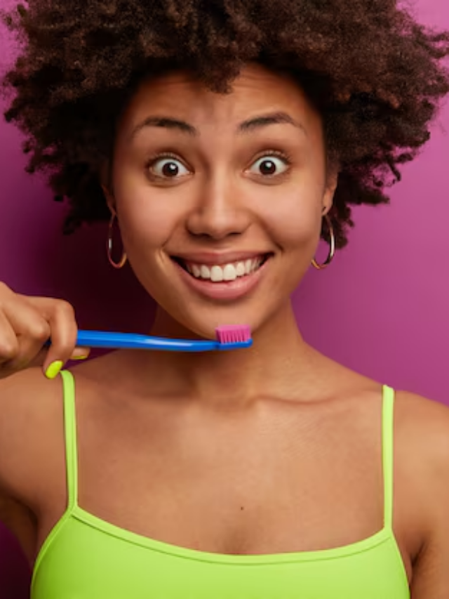 Aprenda como escolher sua próxima escova de dentes!
