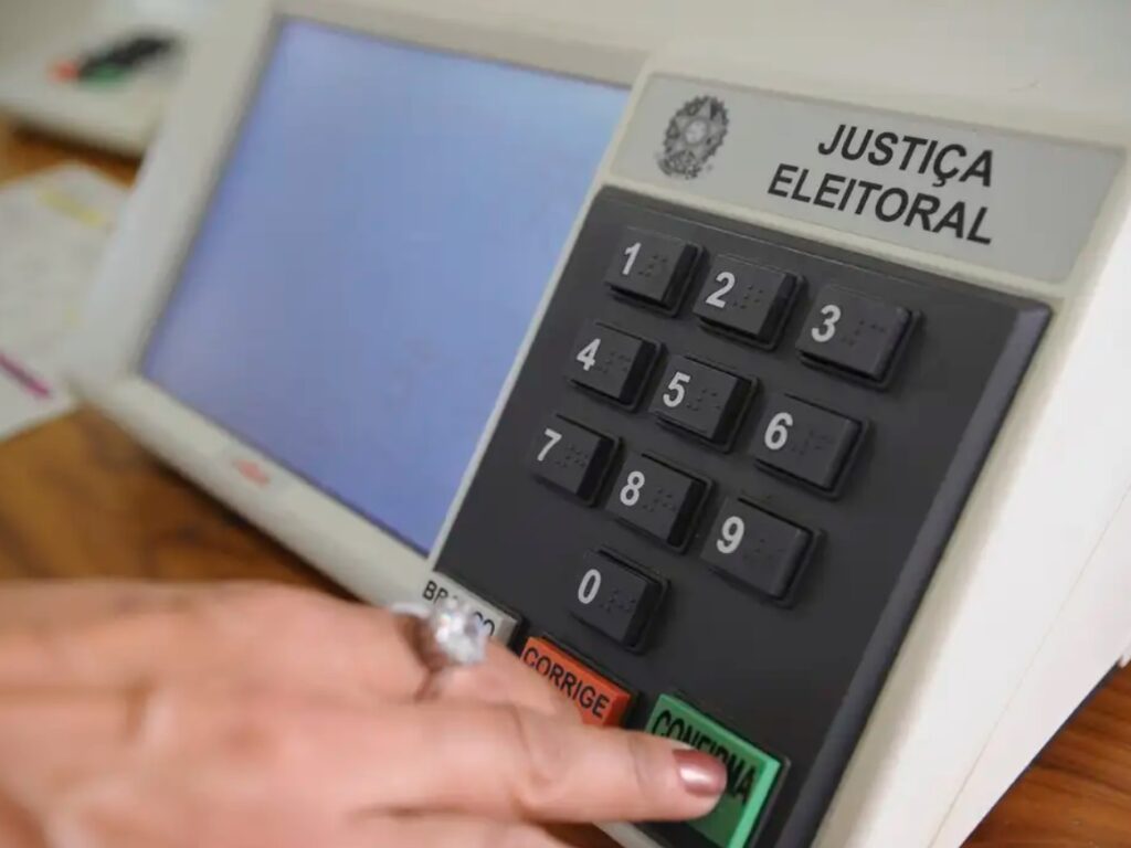 O que acontece se não pagar a multa eleitoral? Veja as penalidades