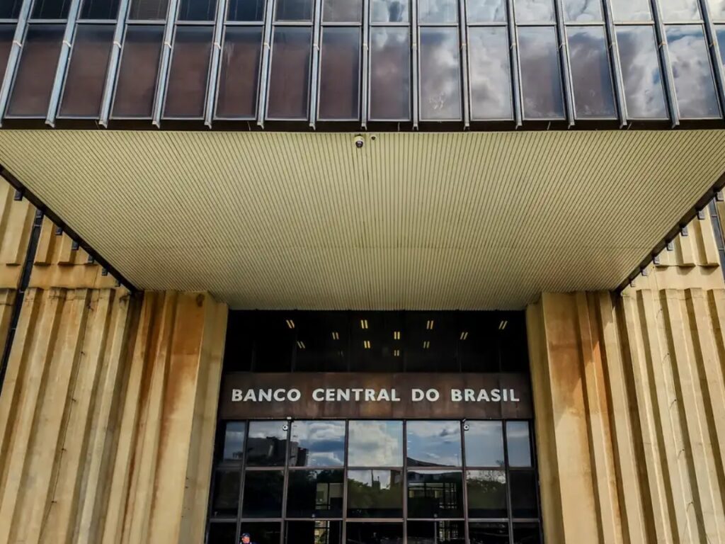 Banco Central anuncia novas regras para garantir seguranca e transparencia do Pix