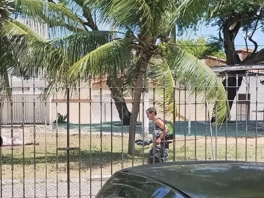 Homem mata o pai, arranca a cabeça e é preso na zona Sul de Natal