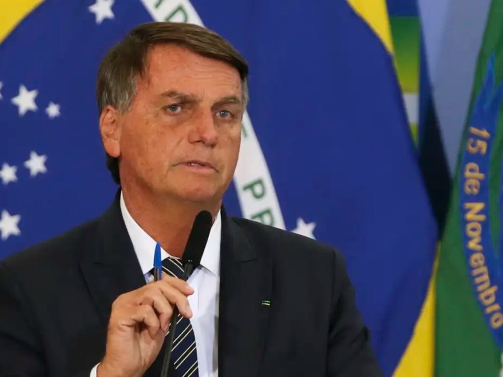 Policia Federal indicia Bolsonaro e militares por tentativa de golpe